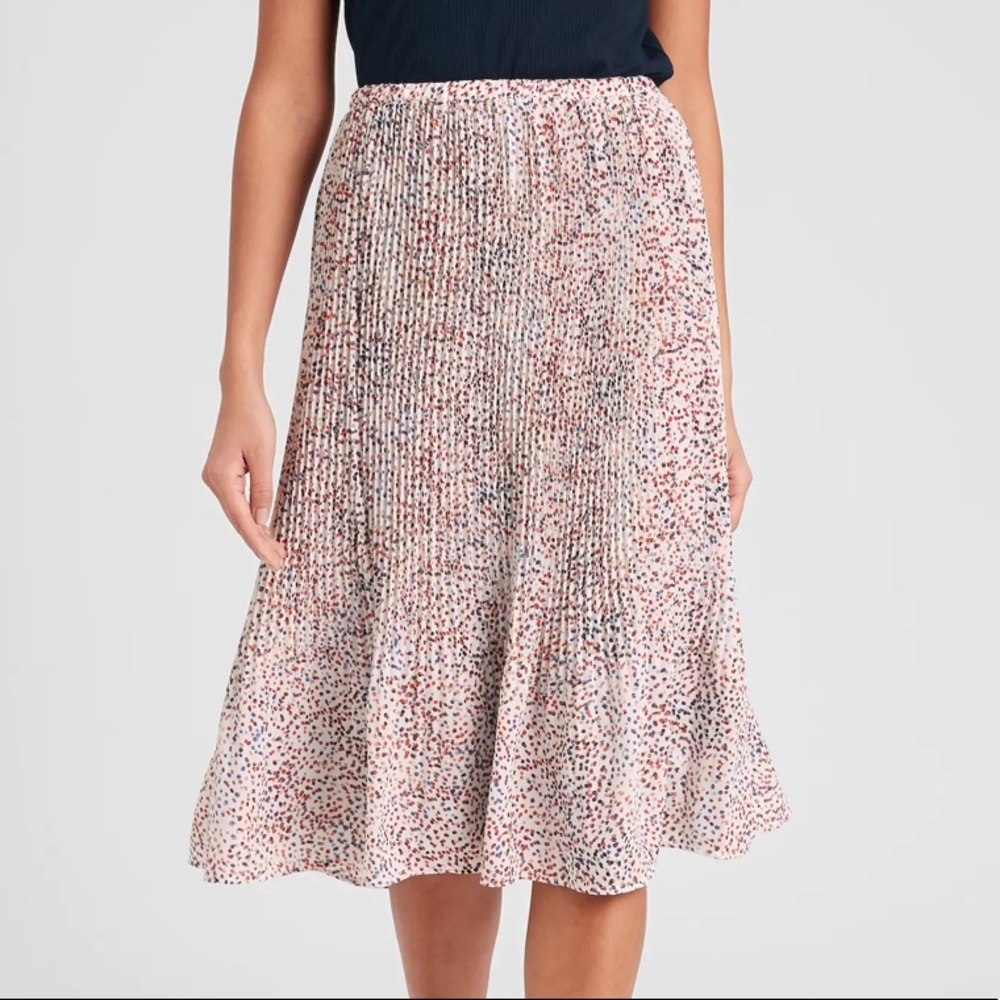 Banana Republic Pleat Midi Skirt